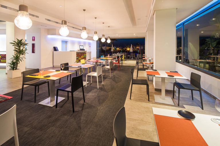 Food & Drinks 5, THB Ocean Beach, Baleares