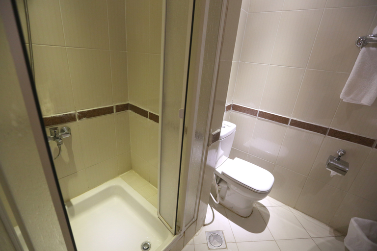 Bathroom 5, ZYA Regina Resort and Aqua Park Hurghada, Al-Ghurdaqah