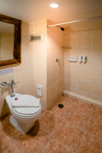 Bathroom 4, Ao Nang Sunset, Mueang Krabi