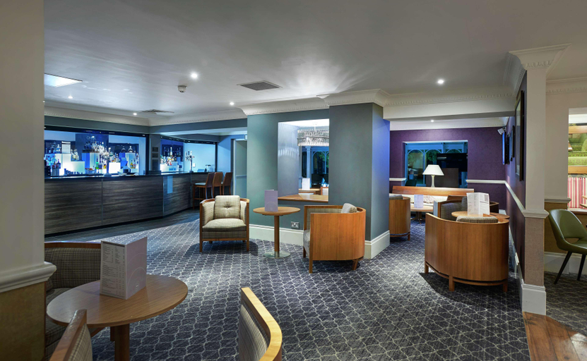 Public Area 5, DoubleTree by Hilton St. Anne's Manor, Wokingham