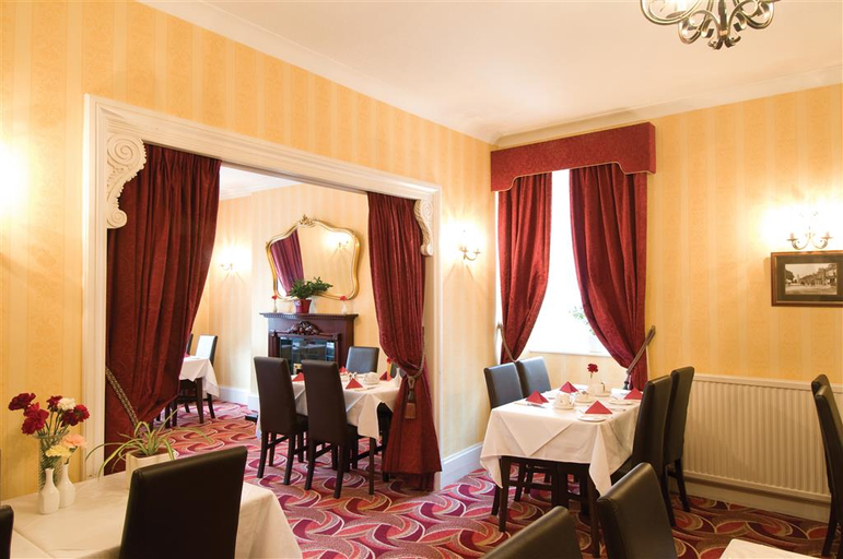 Dining Room, Burnett Arms Hotel , Aberdeenshire