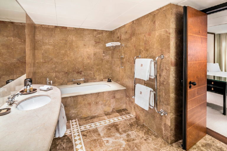 Bathroom 4, COMO The Halkin, London, London