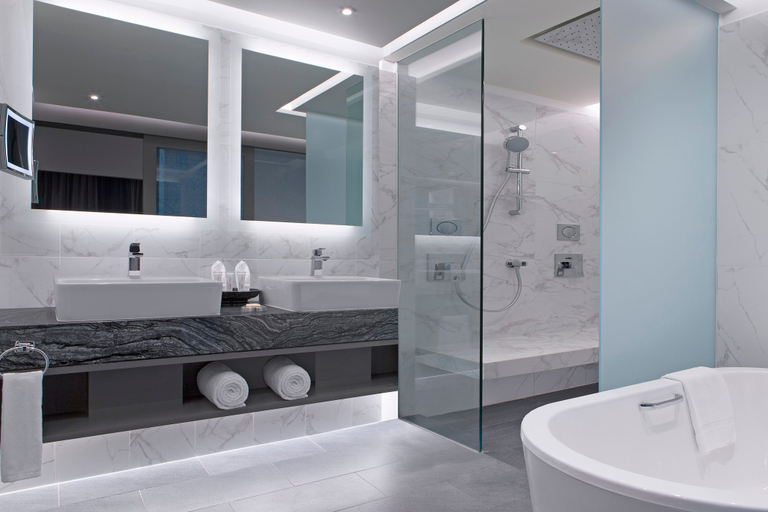 Bathroom 5, Le Meridien Kuala Lumpur, Kuala Lumpur