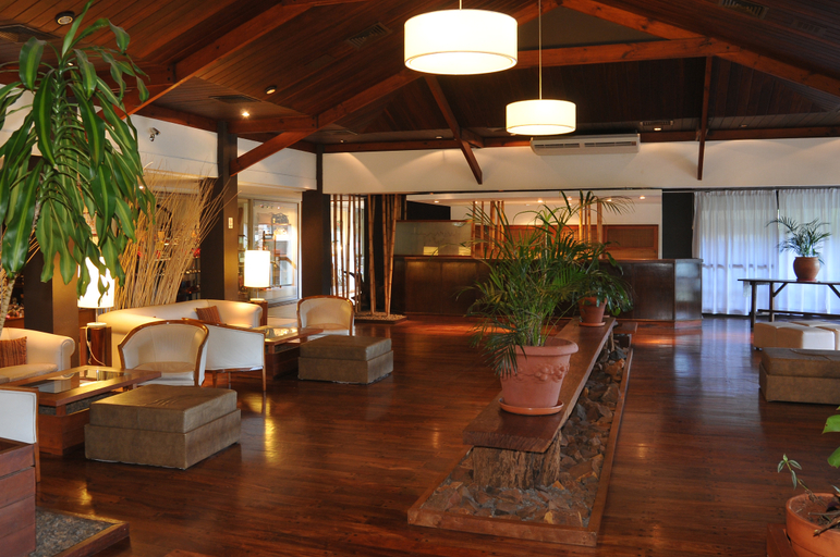 Public Area 4, Raices Esturion, Iguazú