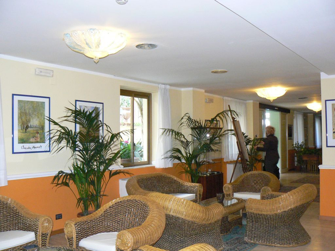 Public Area 2, Hotel San Pietro Beach - Letojanni, Messina
