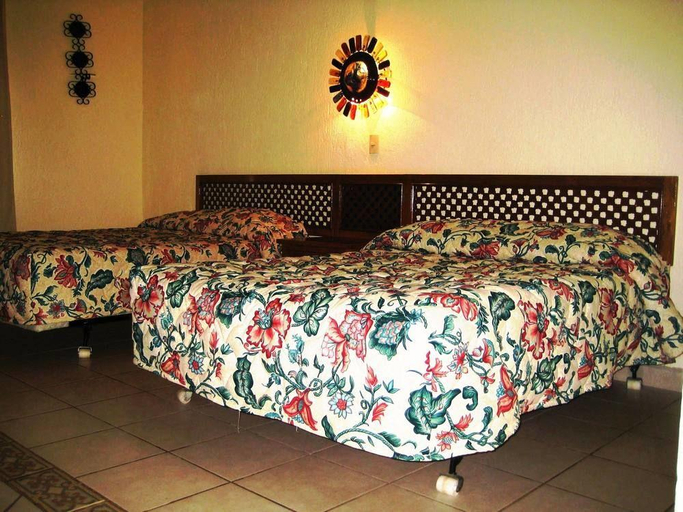 Bedroom 3, Desert Inn Guerrero Negro, Ensenada