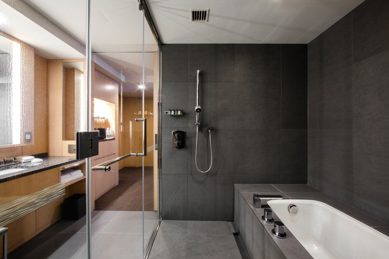 Bathroom 4