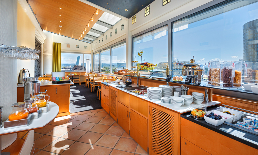 Food & Drinks 4, Hotel Metropol Basel, Basel