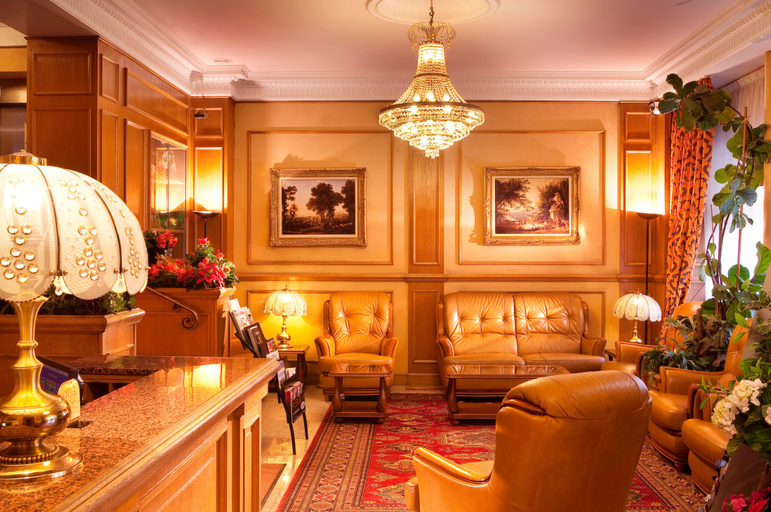 Public Area 3, Hotel The Originals Paris Paix République, Paris