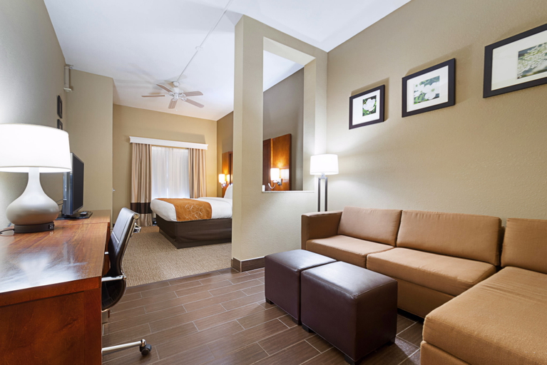 Bedroom 3, Quality Inn Batesville, Panola