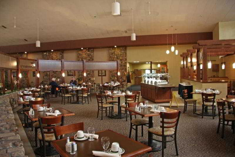 Food & Drinks 5, Ramada Plaza Sheridan Hotel & Convention Center, Sheridan