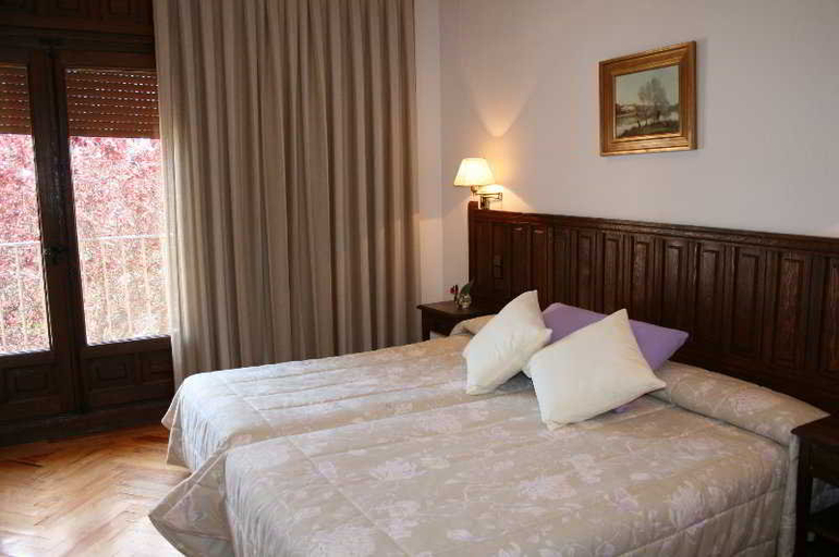 Bedroom 3, Mirasierra, Segovia