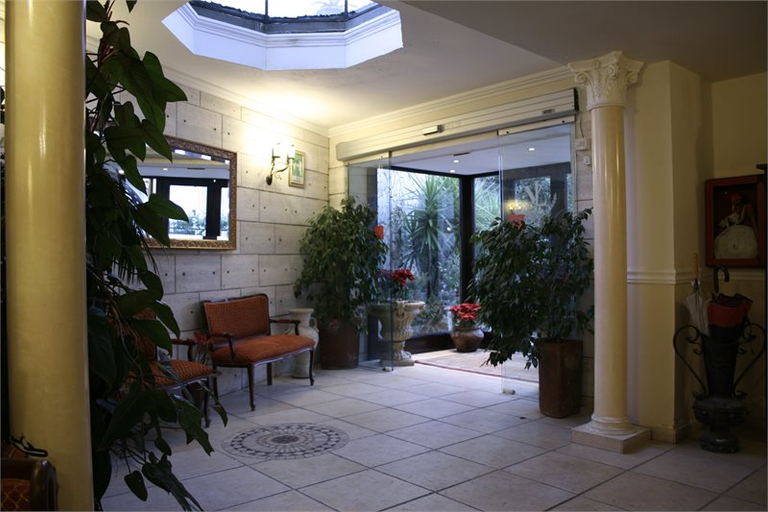 Public Area 3, Villa Linda, Messina