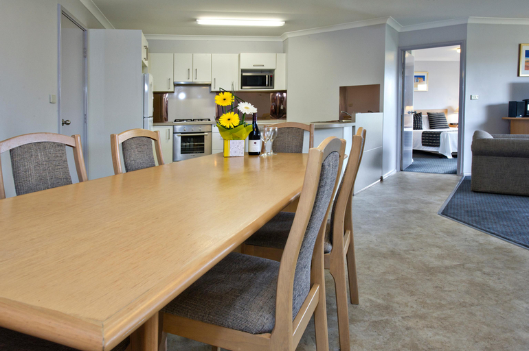Dining Room 12