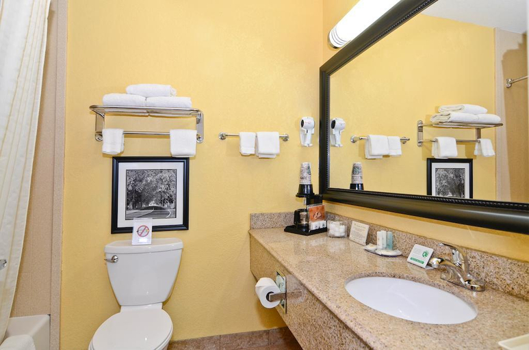 Bathroom 4, Quality Inn Corning, Steuben