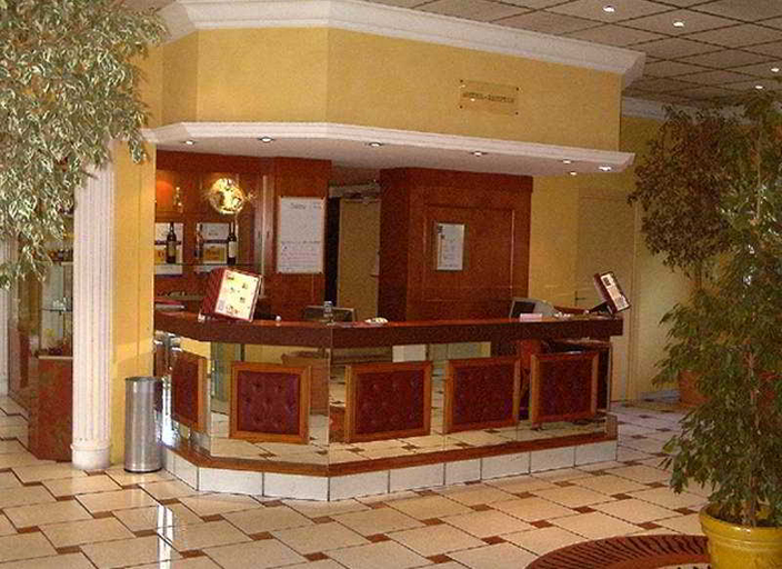 Public Area 3, Promotel, Alpes-Maritimes