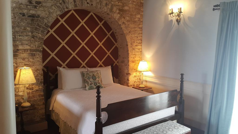 Bedroom 3, Copper & Lumber Store Hotel Boutique