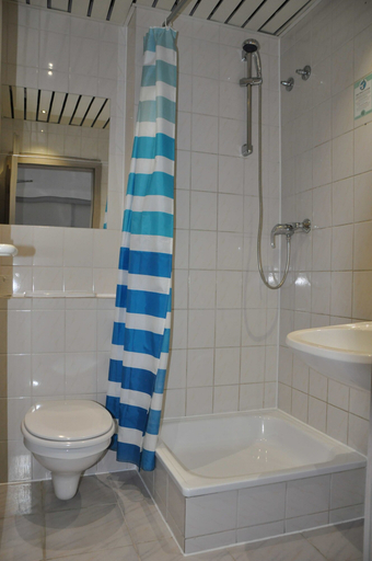 Bathroom 5, Hotel Vladi, Rhein-Neckar-Kreis