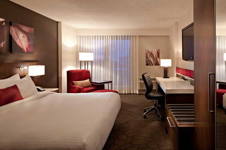Bedroom 3, Delta Hotels Winnipeg, Division No. 11