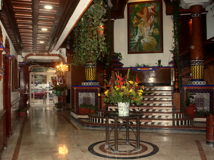Public Area 2, Baez Carrizal, Centro
