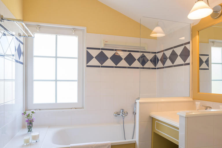 Bathroom 4, Pierre & Vacances Village Port-Bourgenay, Vendée