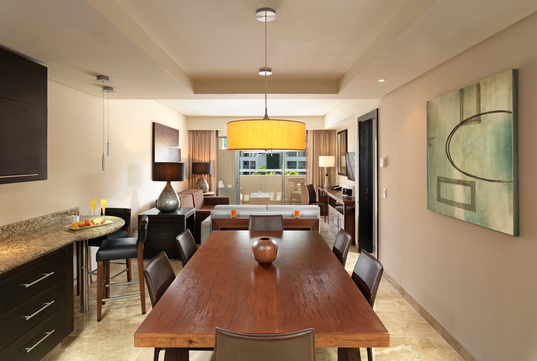Dining Room 12