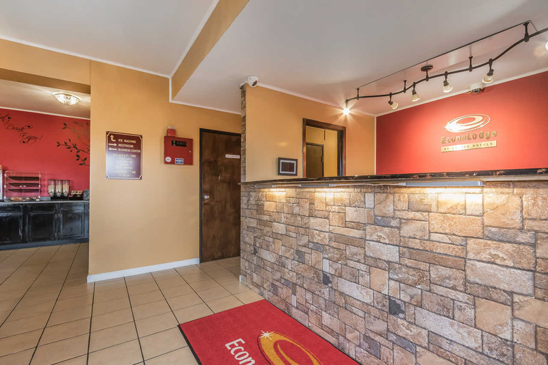 Public Area 3, Econo Lodge Martin, Weakley
