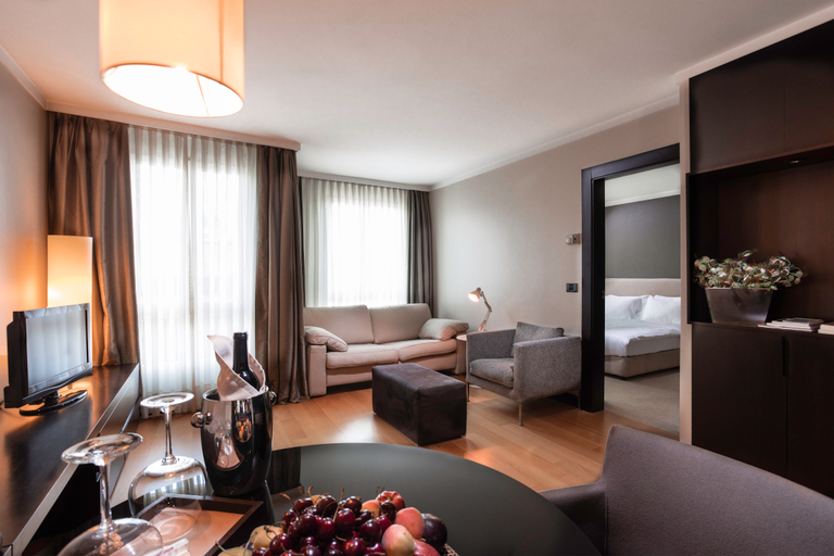 Bedroom 2, Bentley By Molton Hotels, Şişli
