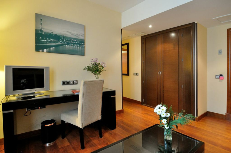 Exterior & Views 2, Hotel Clement Barajas, Madrid