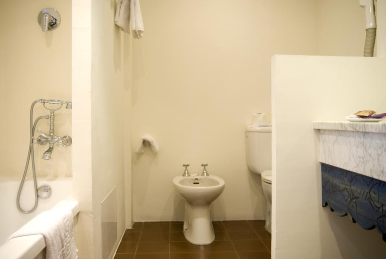 Bathroom 5, Cesar, Barcelona