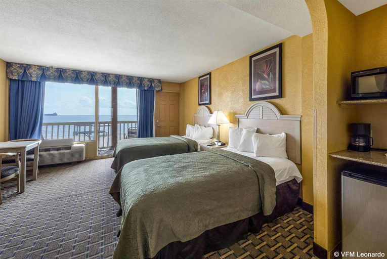 Bedroom 4, Quality Inn & Suites on the Beach Downtown, Nueces