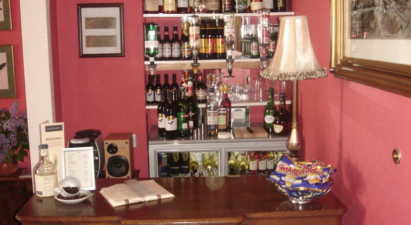 Food & Drinks 5, Albany Hotel, Fife