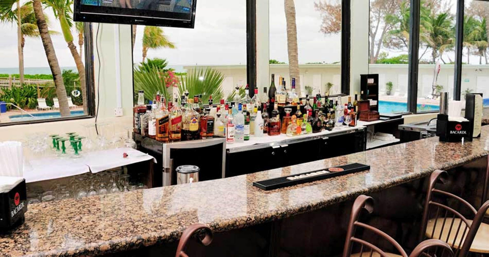 Food & Drinks 5, Casablanca on the Ocean East Tower, Miami-Dade