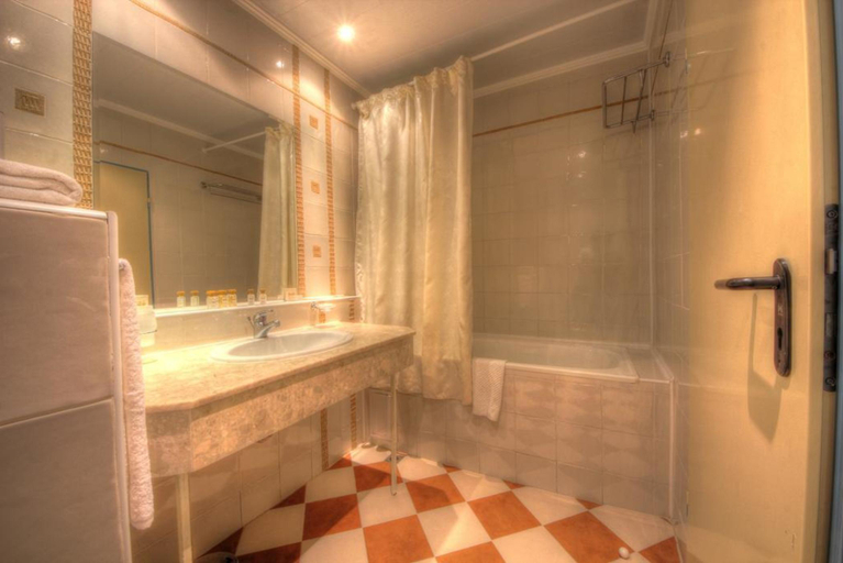 Bathroom, Royal Bay, Nesebar