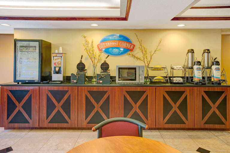 Public Area 2, Garnet Inn & Suites, Orange