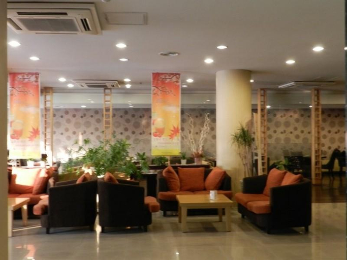 Olympia Hotel, Jung