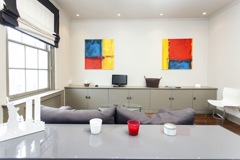 Others 5, Old Brompton 2 Exclusive Atmosphere, London