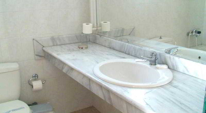 Bathroom 3, Despo, Crete