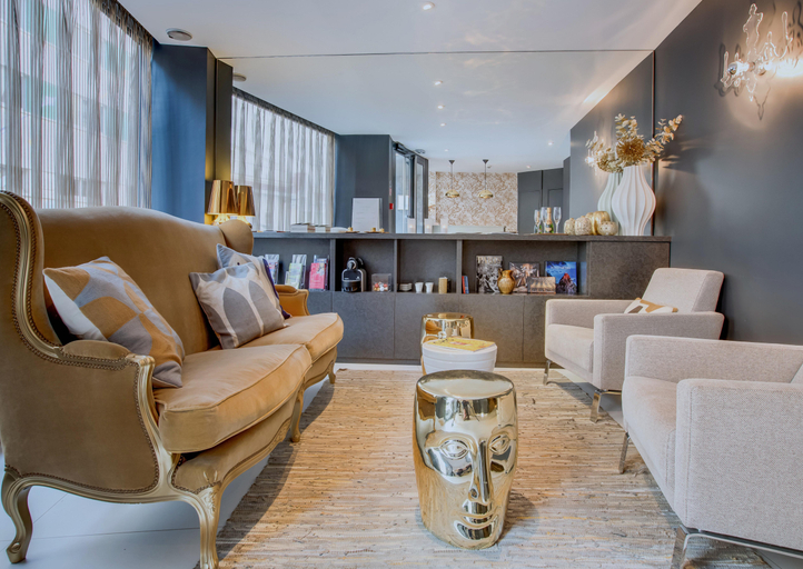 Public Area 2, Villa des Ambassadeurs, Paris