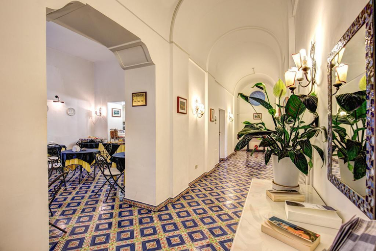 Public Area 2, Casa Caprile, Napoli