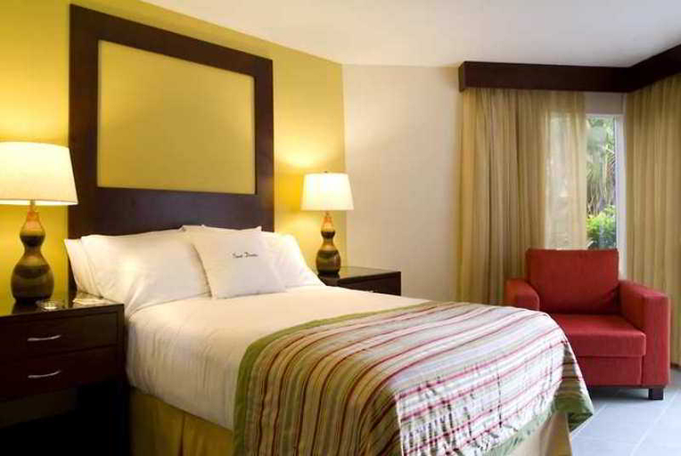 Bedroom 3, Fiesta Resort All Inclusive, Esparza