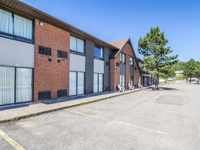 Exterior & Views 2, Rodeway Inn, Saint John