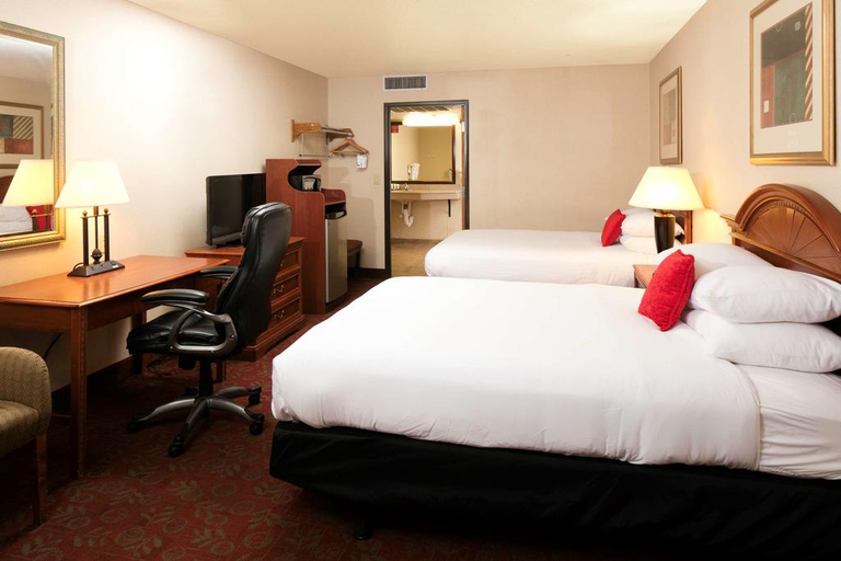 Bedroom 3, Red Lion Hotel & Conference Center St. George, Washington