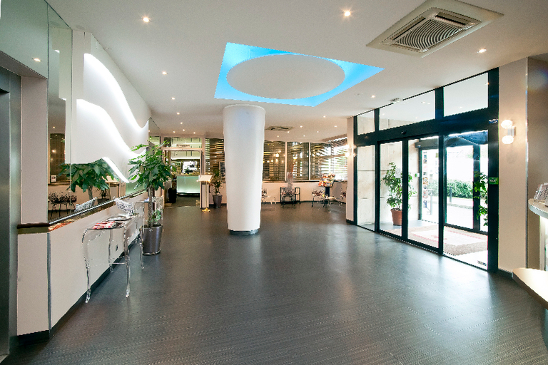 Public Area, Mercure Paris Nanterre, Hauts-de-Seine