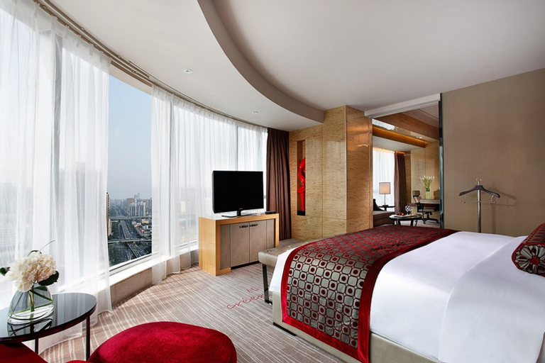 Bedroom 13