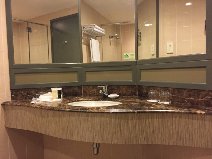Bathroom 5