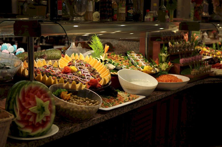 Food & Drinks