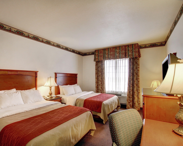 Bedroom 3, FairBridge Inn and Suites Cleburne, Johnson