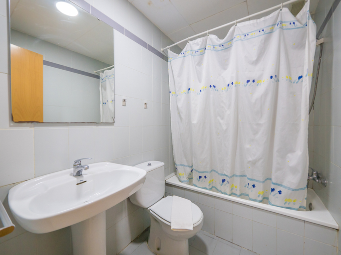 Bathroom 2, Apartments AR Dalia, Girona