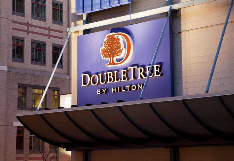 DoubleTree by Hilton Boston - Downtown, Suffolk